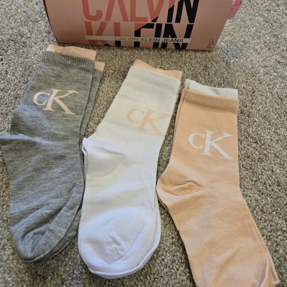 Calvin Klein cute socks - Picture 4 of 5